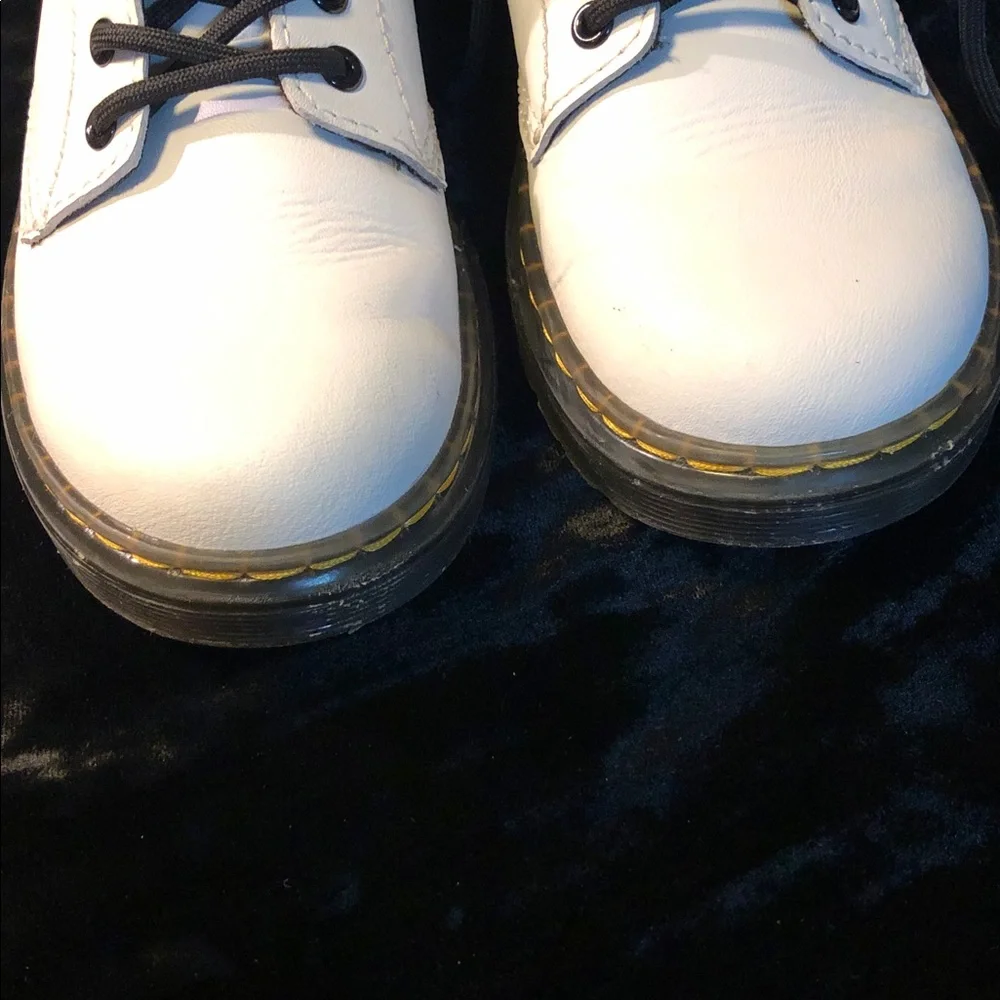 Doc Martens kids Classic Combat Boots 2